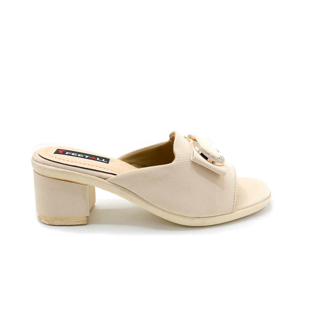 Textured Bow Detail Wedge Slides