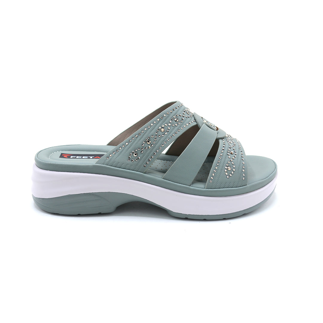 Chain Detail Comfort Platform Slides