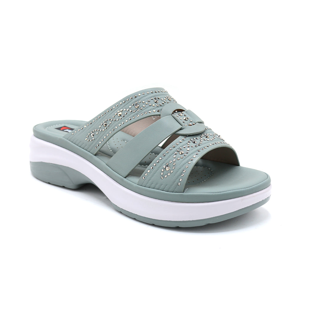 Chain Detail Comfort Platform Slides