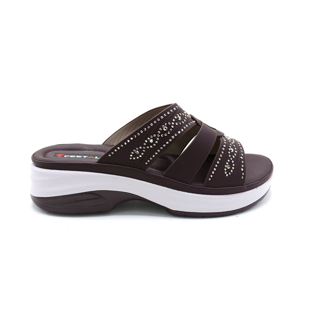 Chain Detail Comfort Platform Slides