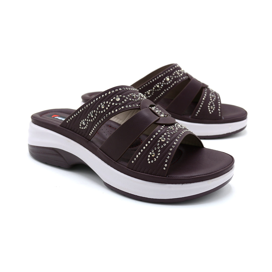 Chain Detail Comfort Platform Slides