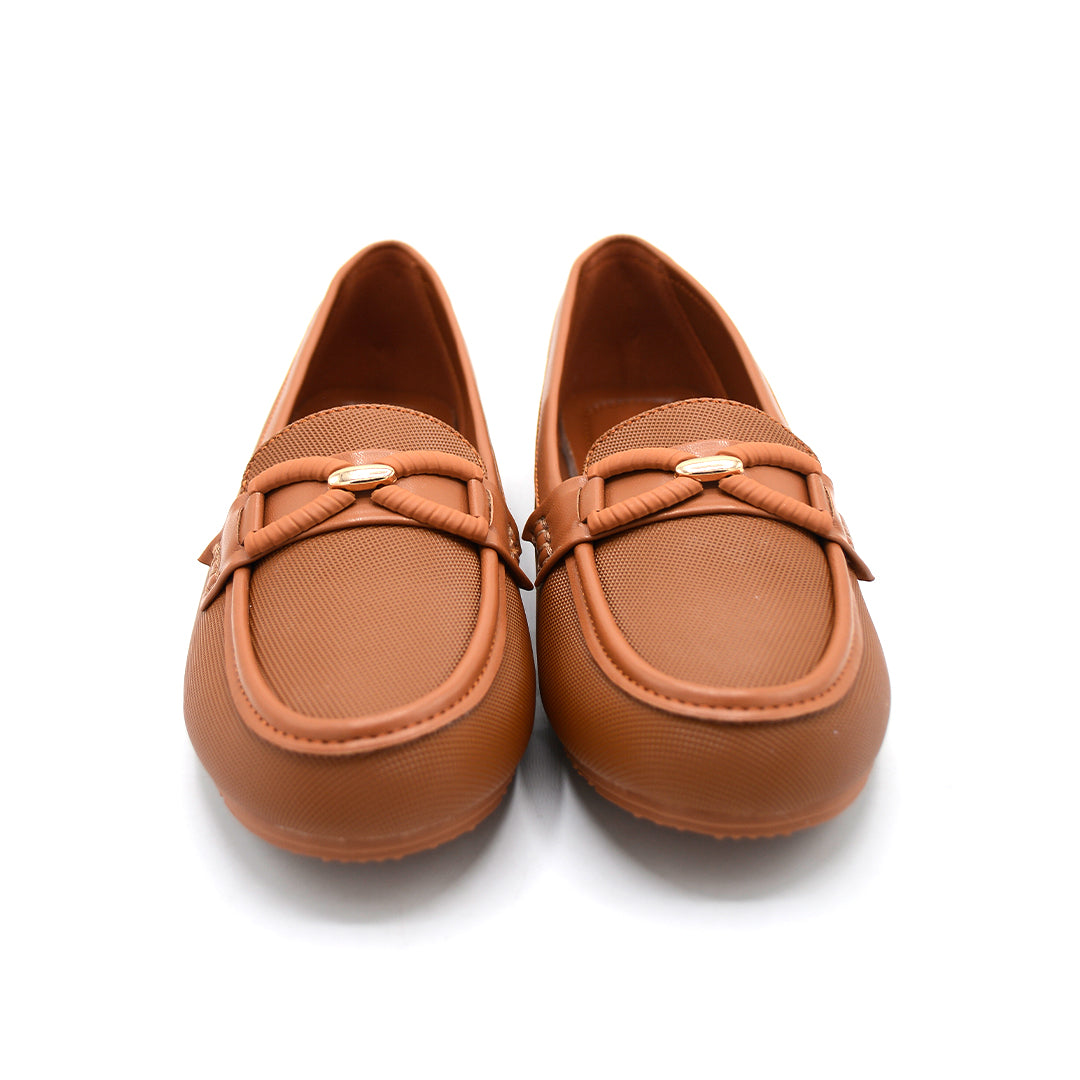 Classic Brown Textured Loafer with Gold Accent