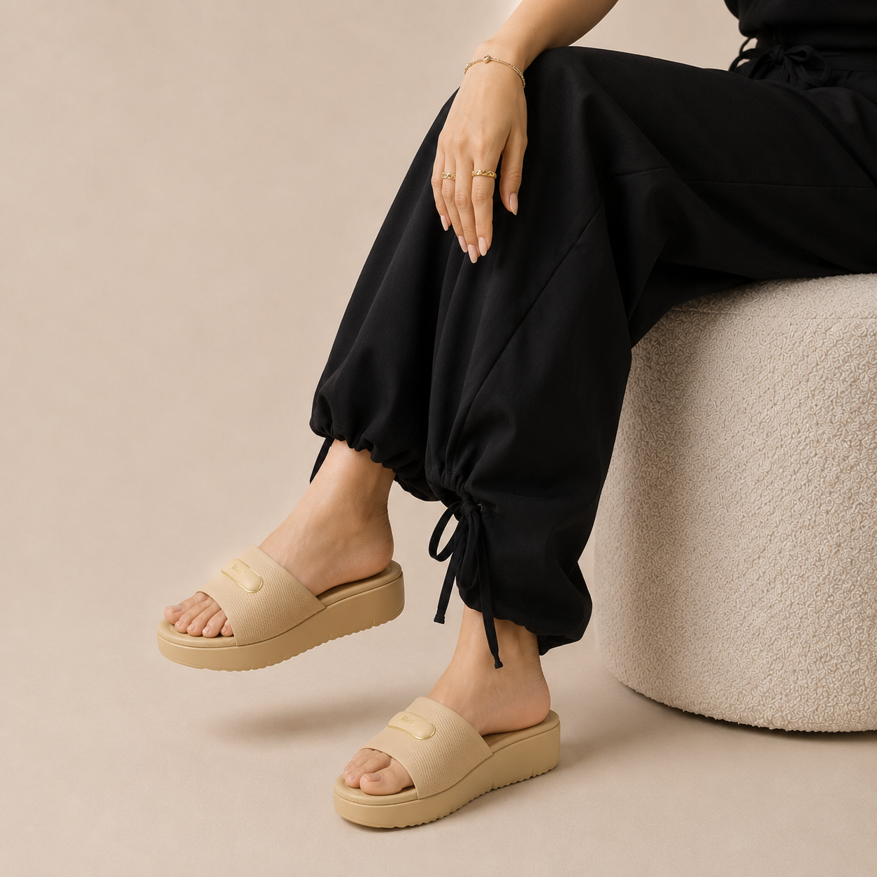 Nova Textured Platform Slide