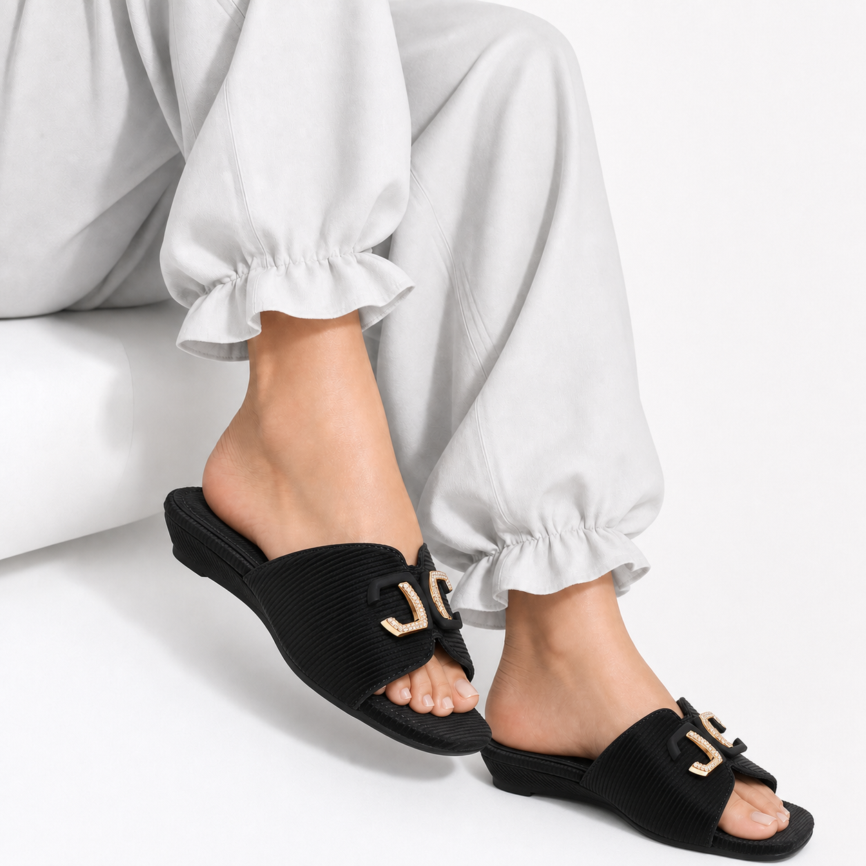 Luxe Logo Strap Flat Slides